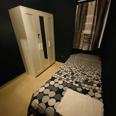Cozy In Shared - Shared Bathroom *